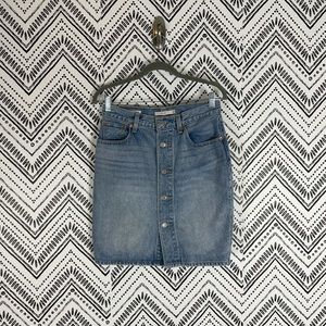 Levi's Light Wash 100% Cotton Button Front Denim Jean Pencil Mom Skirt 28